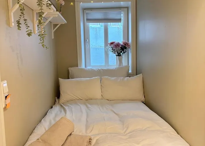 Behind Bryggen In * Bergen